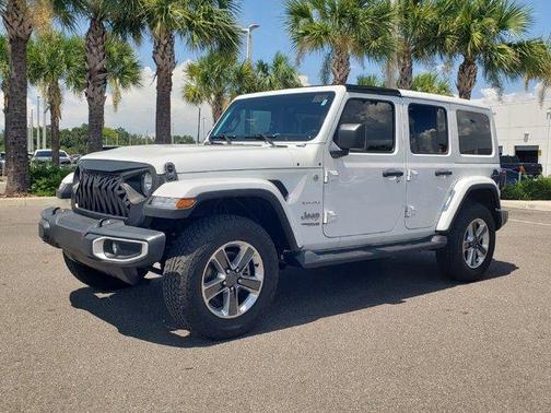 Photo 2 of 40 of 2020 Jeep Wrangler Unlimited Sahara