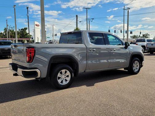 2024 GMC Sierra 1500 SLE