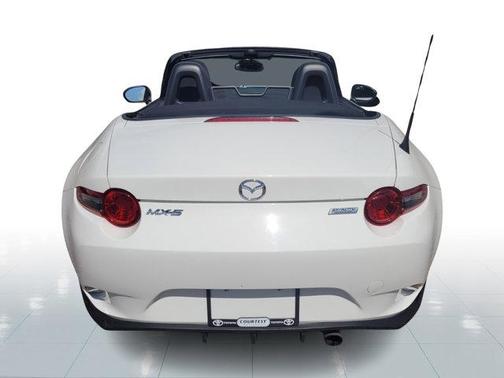 2017 Mazda MX-5 Miata Sport