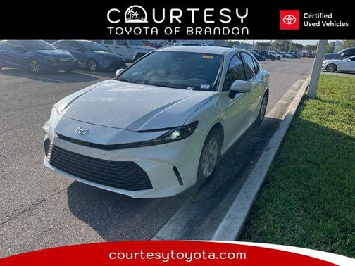2025 Toyota Camry LE