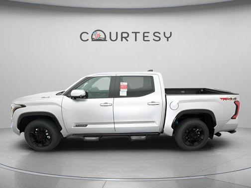 2025 Toyota Tundra Hybrid Platinum