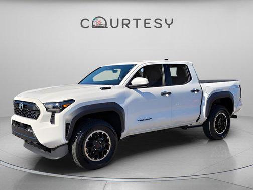 2025 Toyota Tacoma Hybrid TRD Off Road