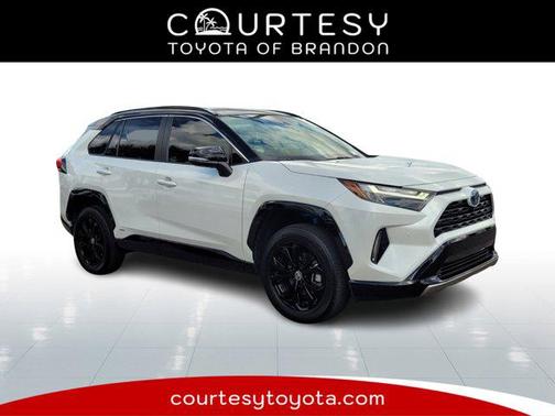 2024 Toyota RAV4 Hybrid SE