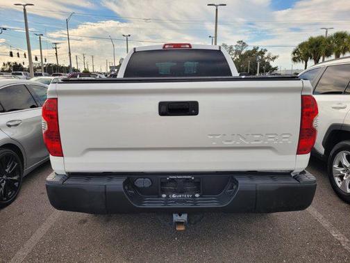 2018 Toyota Tundra SR5