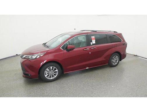 2025 Toyota Sienna XLE