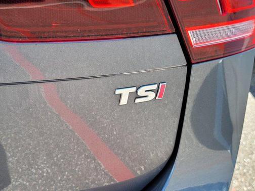 2018 Volkswagen Tiguan 2.0T SE