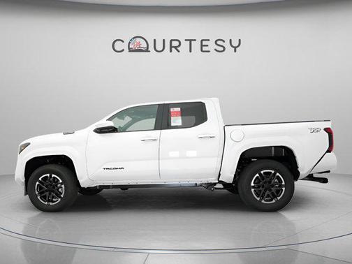 2026 Toyota Tacoma Hybrid TRD Sport