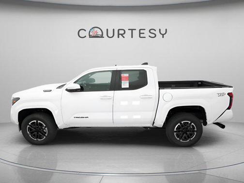 2026 Toyota Tacoma Hybrid TRD Sport