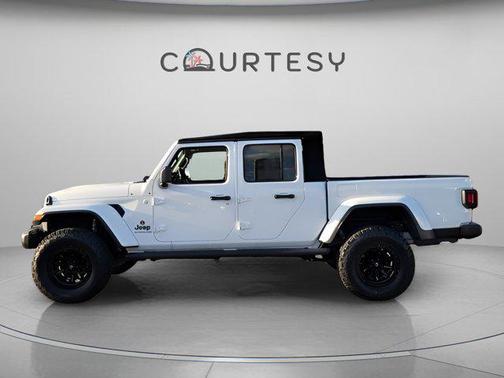 2021 Jeep Gladiator Sport S