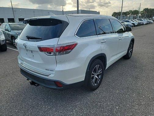 2016 Toyota Highlander XLE