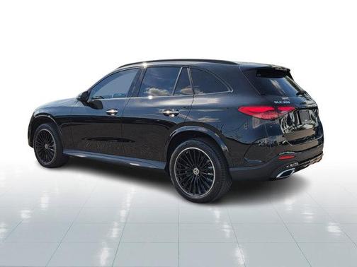 2023 Mercedes-Benz GLC 300 Base