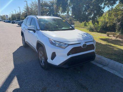2024 Toyota RAV4 Hybrid SE