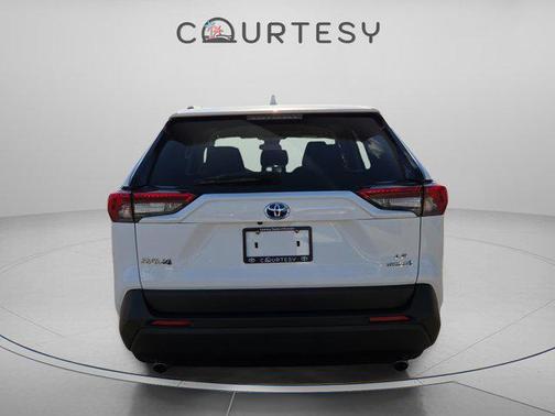 2024 Toyota RAV4 Hybrid SE