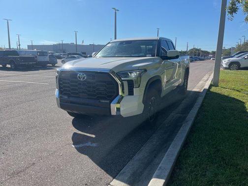 2022 Toyota Tundra SR5