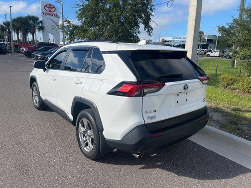 2023 Toyota RAV4 Hybrid XLE