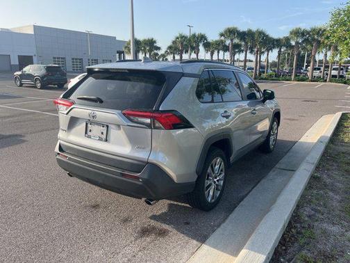 2022 Toyota RAV4 XLE Premium