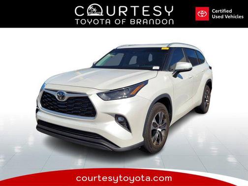 2023 Toyota Highlander XLE