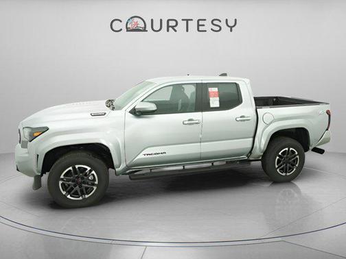 2026 Toyota Tacoma Hybrid TRD Sport