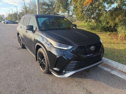 2024 Toyota Highlander XSE
