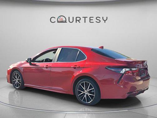 2021 Toyota Camry SE