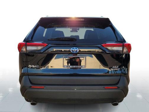 2021 Toyota RAV4 Hybrid XLE Premium