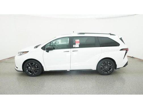 2026 Toyota Sienna XSE 7 Passenger