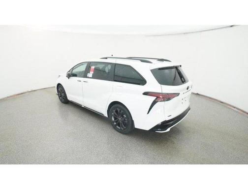 2026 Toyota Sienna XSE 7 Passenger
