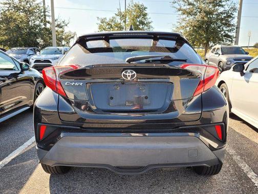 2021 Toyota C-HR LE