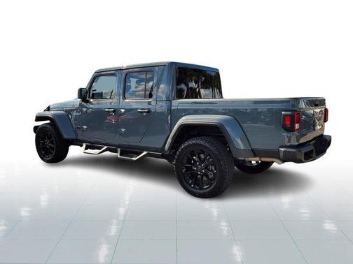 2024 Jeep Gladiator Nighthawk