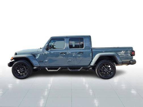 2024 Jeep Gladiator Nighthawk