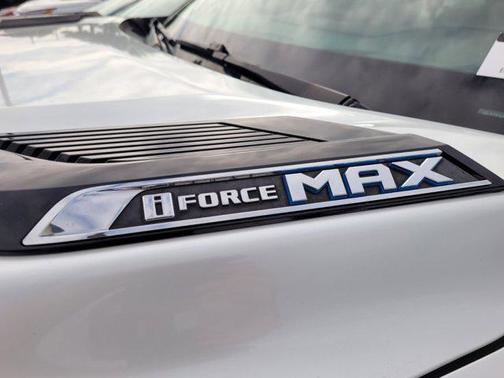 2023 Toyota Tundra Hybrid Capstone