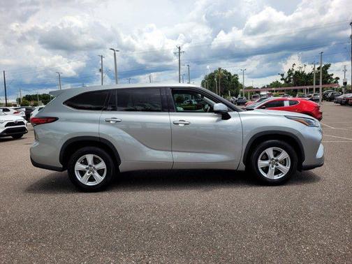 2021 Toyota Highlander L