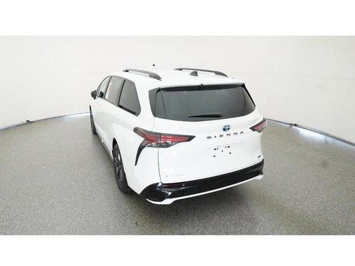 2025 Toyota Sienna XSE 7 Passenger