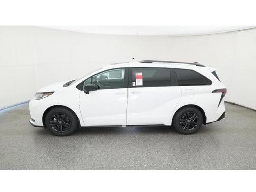 2025 Toyota Sienna XSE 7 Passenger