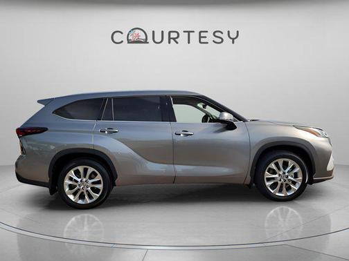 2026 Toyota Highlander Limited