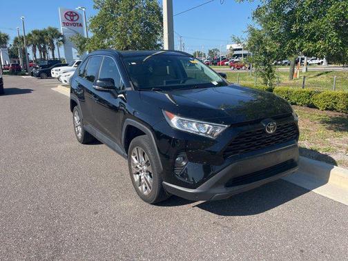 2021 Toyota RAV4 XLE Premium