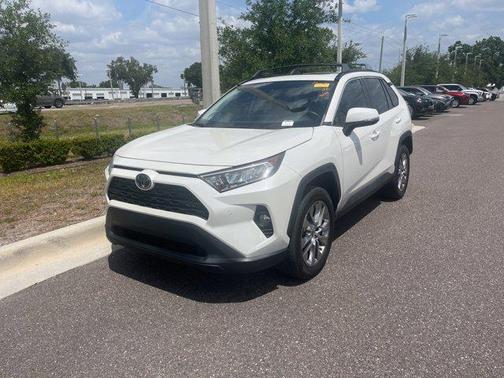 2021 Toyota RAV4 XLE Premium