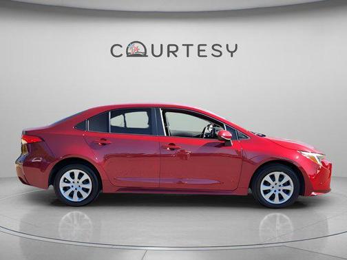 2025 Toyota Corolla Hybrid LE