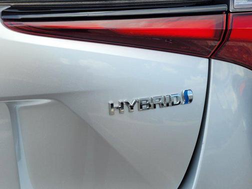 2020 Toyota Prius LE