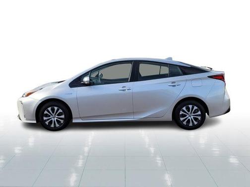 2020 Toyota Prius LE