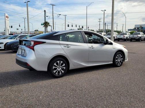 2020 Toyota Prius LE