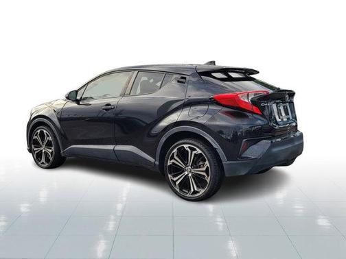2020 Toyota C-HR LE
