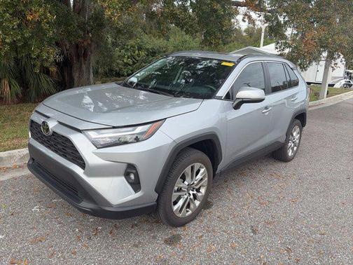 2025 Toyota RAV4 XLE Premium