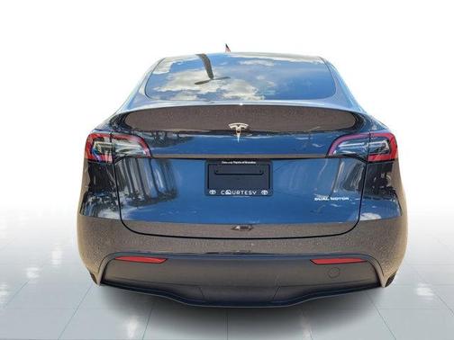 2025 Tesla Model Y Long Range Dual Motor All-Wheel Drive