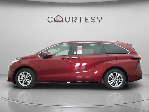 2026 Toyota Sienna Limited