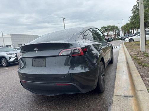 2025 Tesla Model Y Long Range Dual Motor All-Wheel Drive