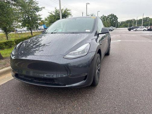 2025 Tesla Model Y Long Range Dual Motor All-Wheel Drive
