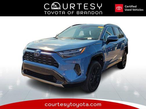 2023 Toyota RAV4 Hybrid SE