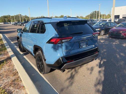 2023 Toyota RAV4 Hybrid SE