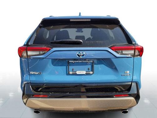 2023 Toyota RAV4 Hybrid SE